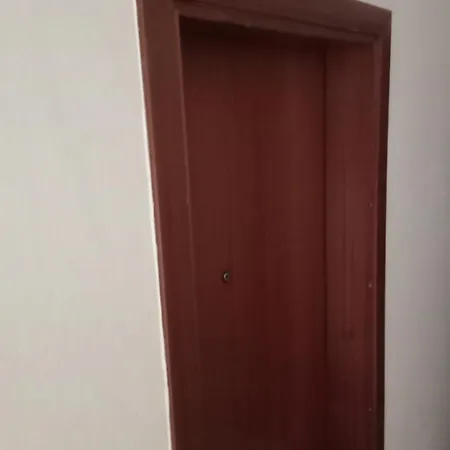 Apartment, Διαμέρισμα *